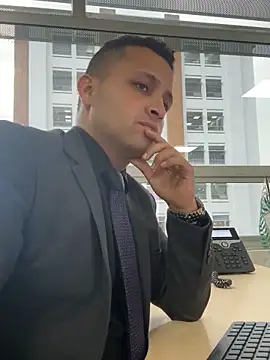 Snapshot of Andresrossi1 chatting on 02/26/26, 09:14 Andresrossi1 online show from 02/26/26, 09:14