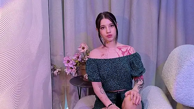 Snapshot of sugal_lady chatting on 02/27/26, 10:37 sugal lady online show from 02/27/26, 10:37