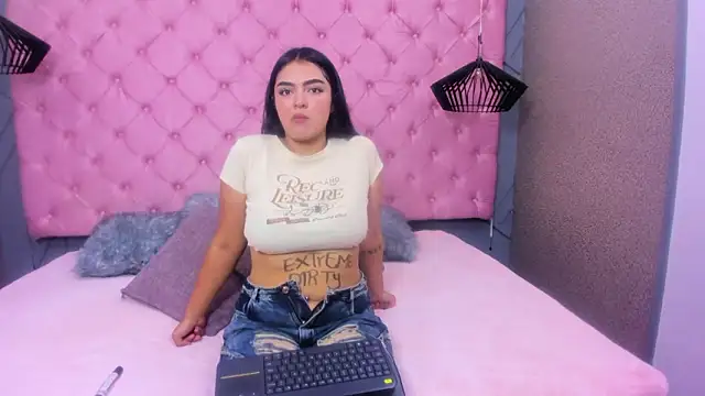 SARA HORNY- online show from 03/28/26, 03:28