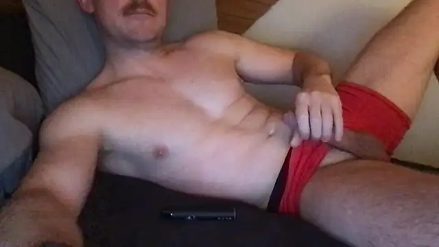 Snapshot of thierrinho8148 chatting on 02/26/26, 07:35 thierrinho8148 online show from 02/26/26, 07:35