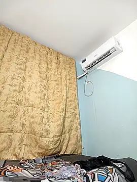 Snapshot of Brabsex chatting on 02/26/26, 11:37 Brabsex online show from 02/26/26, 11:37