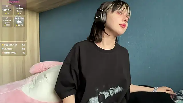 Snapshot of AueshaSimon chatting on 06/27/26, 12:22 AueshaSimon online show from 06/27/26, 12:22