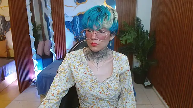 Lyra tay online show from 03/24/26, 07:08