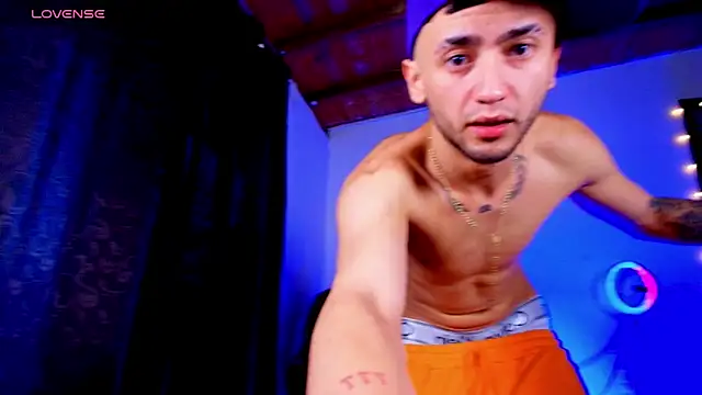 Snapshot of Jey_dirty_777 chatting on 02/28/26, 11:44 Jey dirty 777 online show from 02/28/26, 11:44