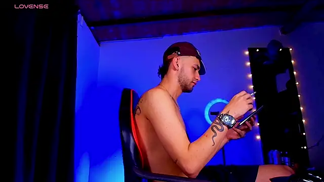 Snapshot of Jey_dirty_777 chatting on 03/01/26, 10:50 Jey dirty 777 online show from 03/01/26, 10:50