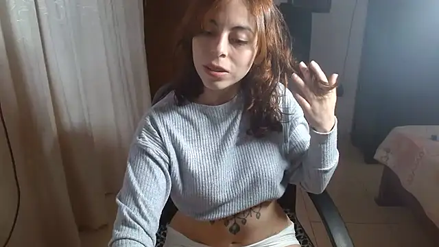 Snapshot of IrisArellano_ chatting on 07/16/26, 01:17 IrisArellano online show from 07/16/26, 01:17