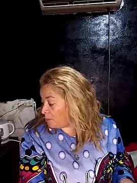 momismilf544 online show from 05/10/26, 02:39