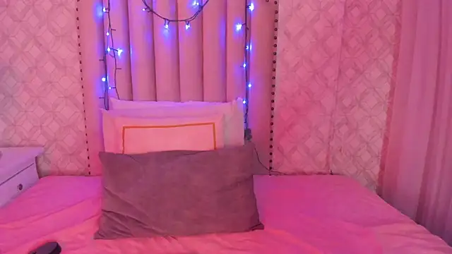 mika doll online show from 04/14/26, 03:34