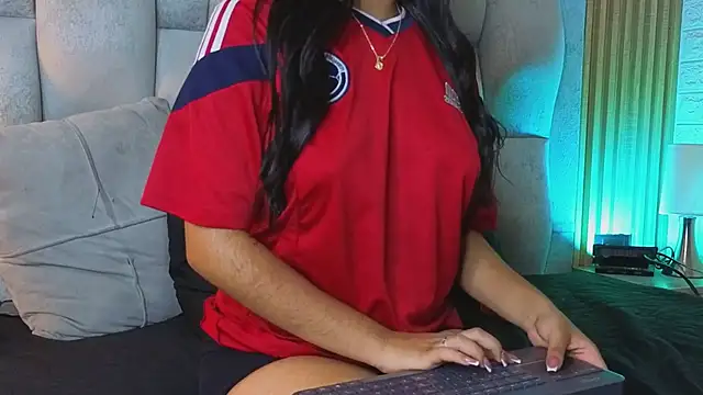 Snapshot of Katty_Roose2 chatting on 06/11/26, 02:53 Katty Roose2 online show from 06/11/26, 02:53