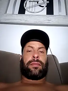 Snapshot of misteriosocam40 chatting on 03/18/26, 06:49 misteriosocam40 online show from 03/18/26, 06:49