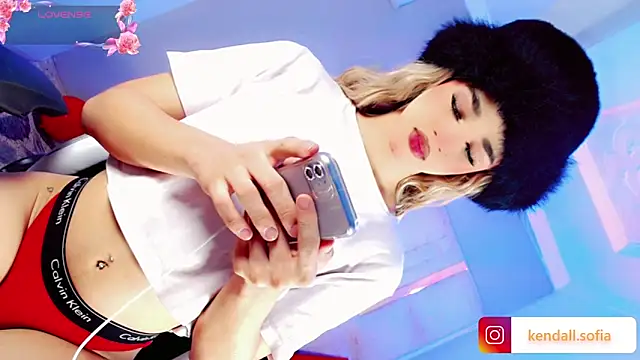 Sophiaa doll  online show from 04/24/26, 04:15