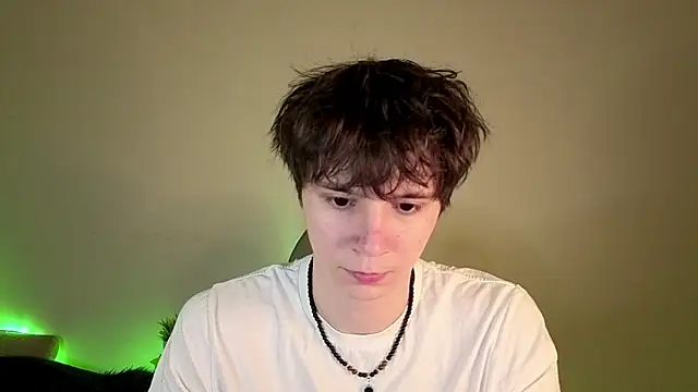 Snapshot of AnthonyCuutie chatting on 05/14/26, 06:58 AnthonyCuutie online show from 05/14/26, 06:58