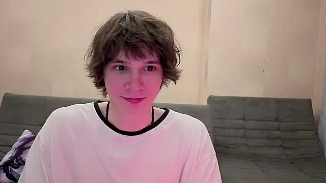 Snapshot of AnthonyCuutie chatting on 08/08/26, 02:30 AnthonyCuutie online show from 08/08/26, 02:30