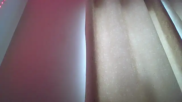 Snapshot of SexyGemBeauty chatting on 06/19/26, 01:15 SexyGemBeauty online show from 06/19/26, 01:15