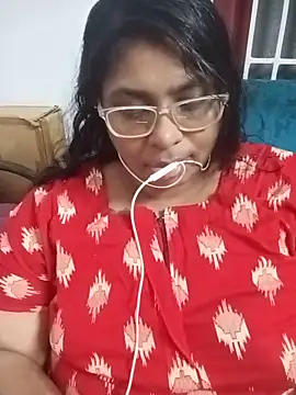 Snapshot of deepika-mallus chatting on 06/05/26, 02:45 deepika-mallus online show from 06/05/26, 02:45