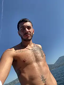 tuttoincognito online show from 04/24/26, 03:03