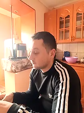 Snapshot of Oliver-GoldX chatting on 02/28/26, 10:16 Oliver-GoldX online show from 02/28/26, 10:16