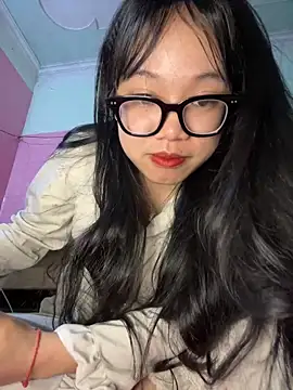 Leeeeiu online show from 03/22/26, 03:15