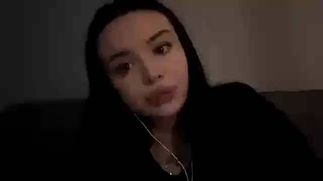 Snapshot of PerfectLila chatting on 03/04/26, 04:18 PerfectLila online show from 03/04/26, 04:18