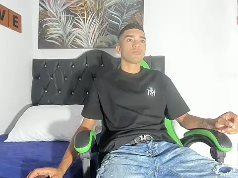 Snapshot of mauricio_smiith chatting on 03/02/26, 02:14 mauricio smiith online show from 03/02/26, 02:14