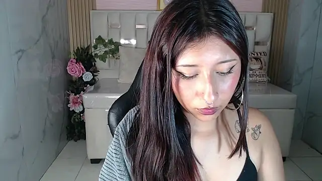 Snapshot of moraa_s chatting on 02/28/26, 03:51 moraa s online show from 02/28/26, 03:51