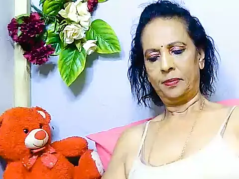 Hot queen58 online show from 05/31/26, 06:09