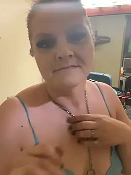 Snapshot of LoveMohr24 chatting on 03/01/26, 06:26 LoveMohr24 online show from 03/01/26, 06:26