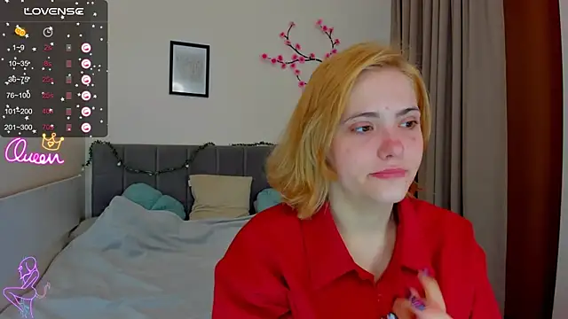 Snapshot of DellaRows chatting on 05/08/26, 05:35 DellaRows online show from 05/08/26, 05:35