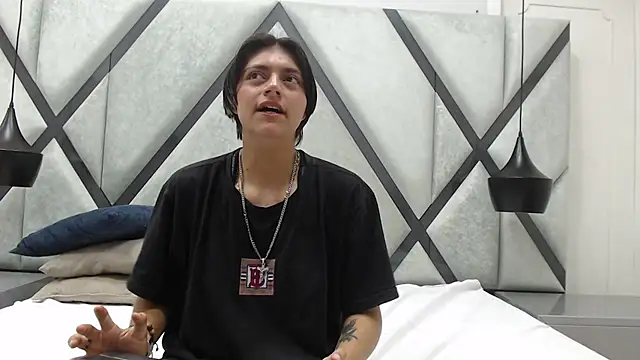 Snapshot of Scarlett_Millerr chatting on 02/27/26, 03:01 Scarlett Millerr online show from 02/27/26, 03:01