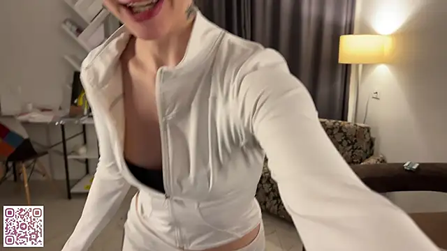 Lolatatee online show from 05/15/26, 05:31