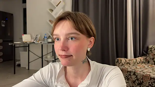 Lolatatee online show from 06/04/26, 05:19