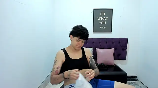 TomBoy Natali online show from 04/19/26, 07:16