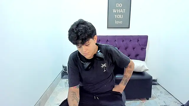 TomBoy Natali online show from 04/23/26, 06:54