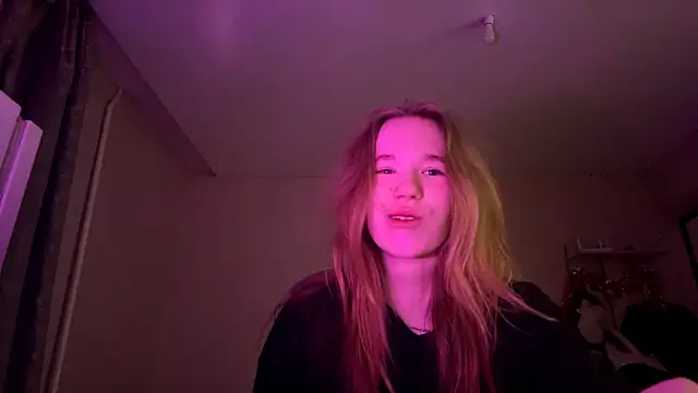 LeomaJee online show from 04/12/26, 06:24