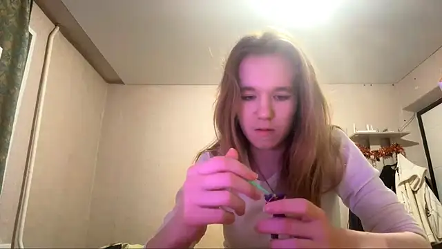 LeomaJee online show from 04/15/26, 06:48