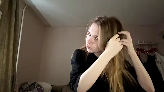 LeomaJee online show from 04/25/26, 02:14