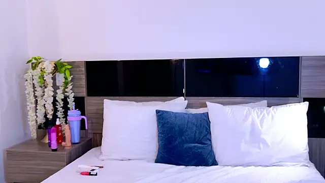 EmmaRicco online show from 03/08/26, 02:04