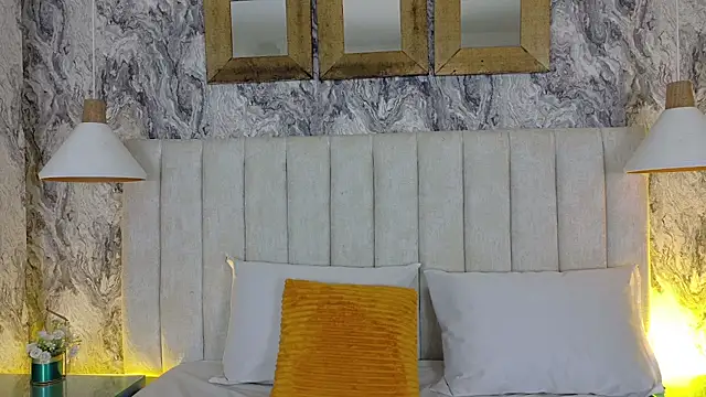 AnitaMore  online show from 04/18/26, 07:07