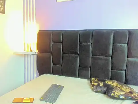 KataleyaVillalobos online show from 03/10/26, 08:47