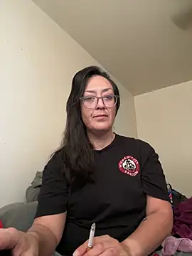 eleanorrox915 online show from 04/22/26, 12:57