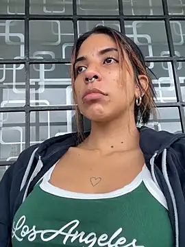 VioletaHills  online show from 05/23/26, 12:09