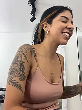 VioletaHills  online show from 07/03/26, 12:33