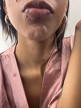 VioletaHills  online show from 07/17/26, 12:34