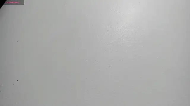 Titan Moreno  online show from 05/20/26, 12:00
