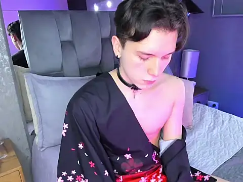 hollannd  online show from 04/21/26, 09:17