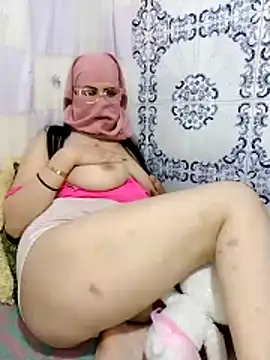 Snapshot of HoT_LiiiNa chatting on 03/01/26, 01:07 HoT LiiiNa online show from 03/01/26, 01:07