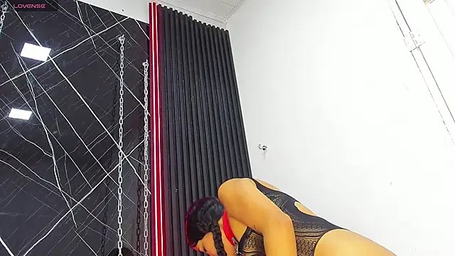 Megan Duskk online show from 04/05/26, 03:09