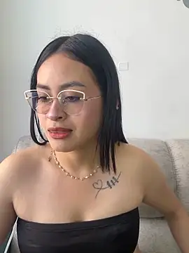 Anni Rose online show from 04/21/26, 04:01