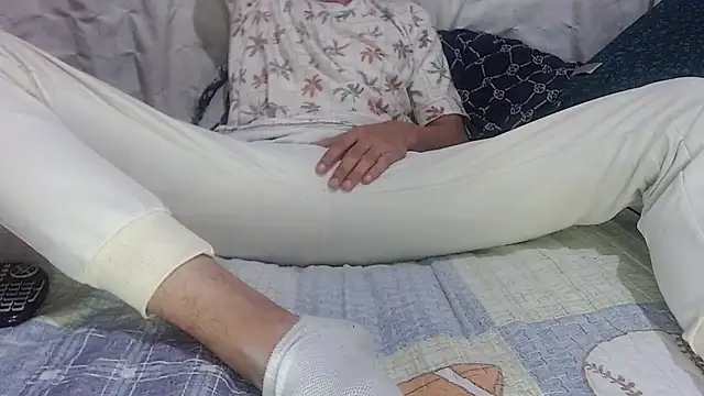 Snapshot of Matt_fox chatting on 03/01/26, 12:45 Matt fox online show from 03/01/26, 12:45