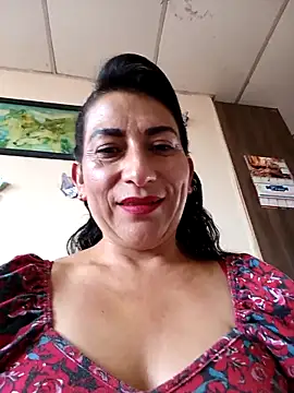 Lucia Rios online show from 04/20/26, 10:00